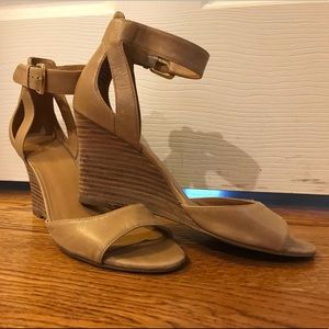 Tan Wedges